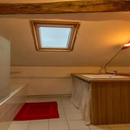 Дом отдыха House La Maison De Celestine